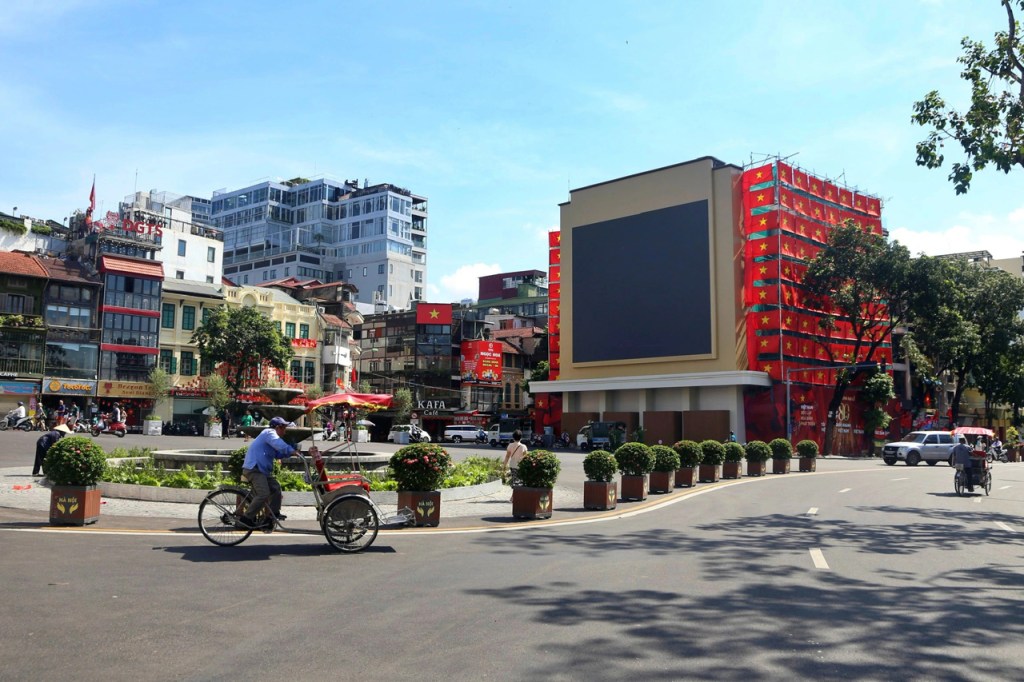 Hoan Kiem Square, Then and Now